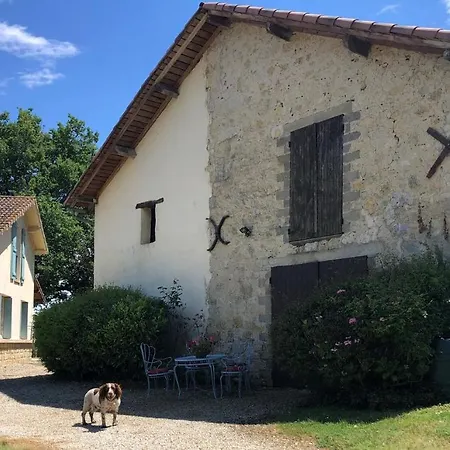 Maison Lamothe לינה וארוחת בוקר 4*