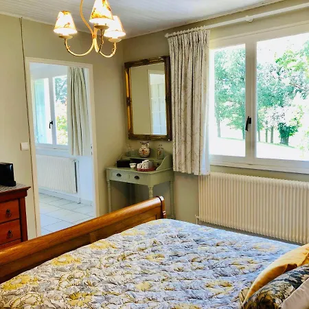 Maison Lamothe לינה וארוחת בוקר Flamarens