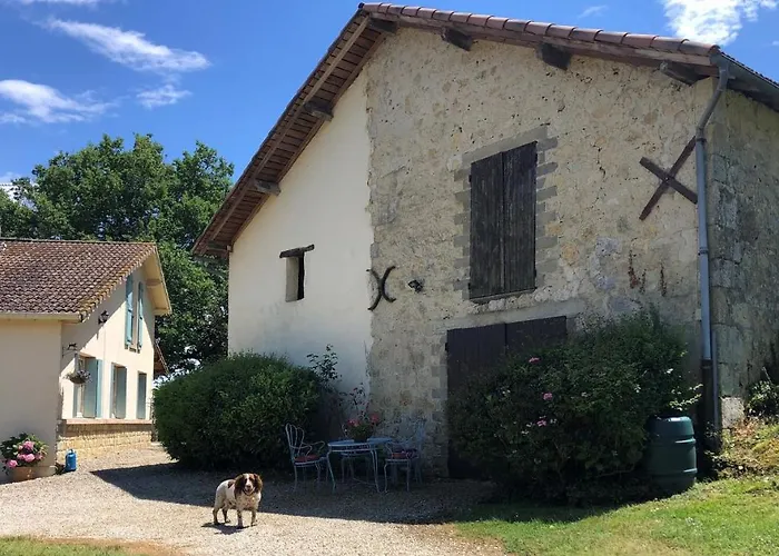 Maison Lamothe Bed & Breakfast 4*